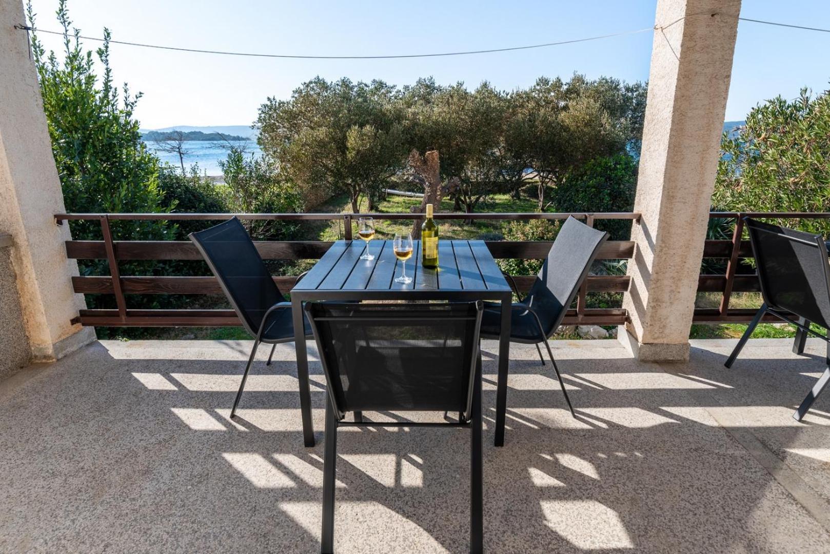 Beachfront Apartment Lostura Турань Экстерьер фото